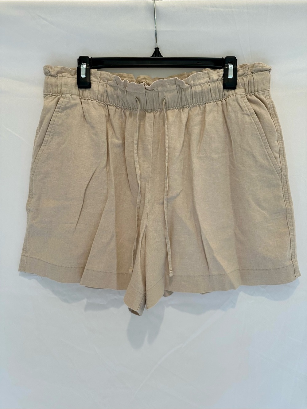 LOFT Outlet Natural Beige Linen-Blend Elastic Waist Shorts
